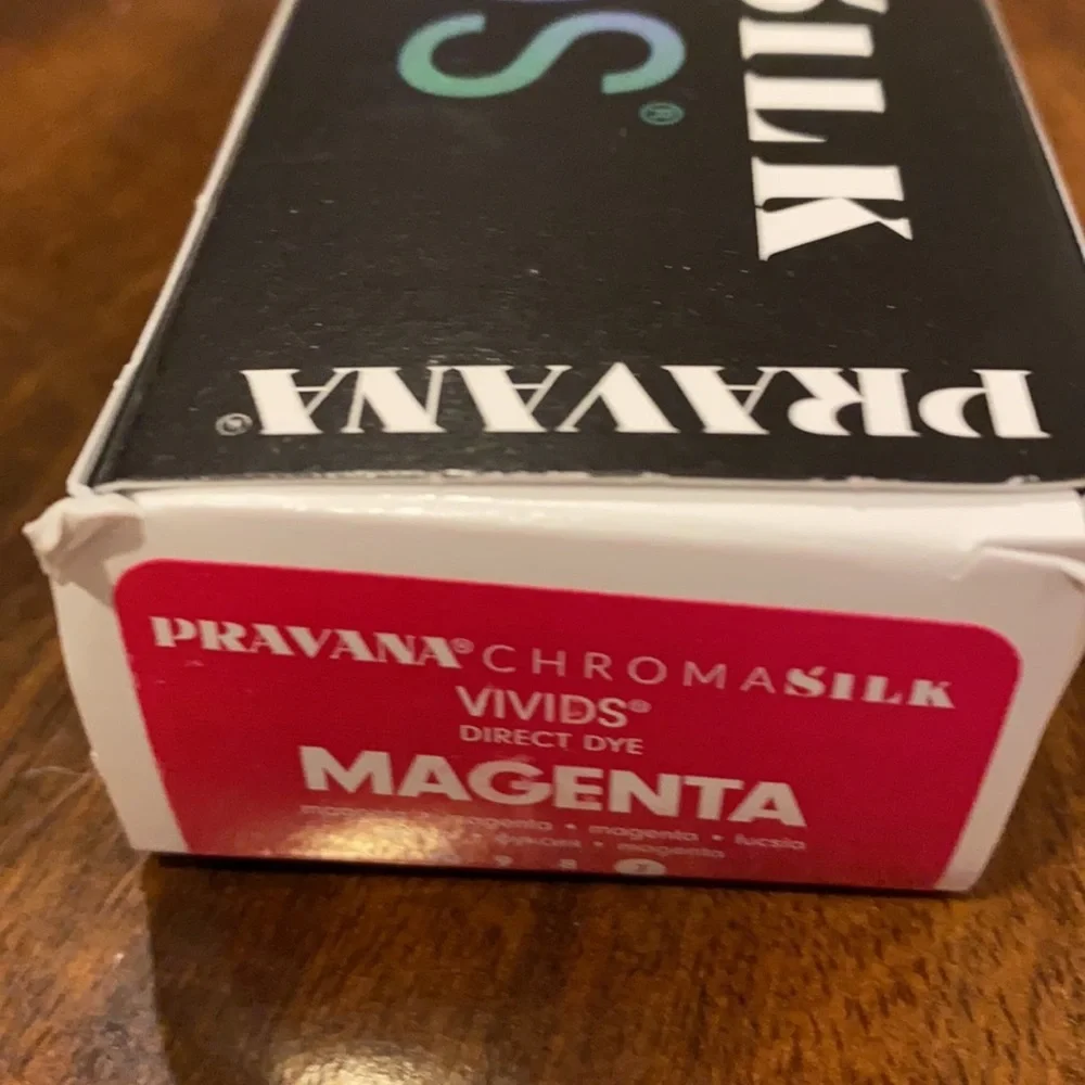 Pravana Chromasilk Vivids 3 oz Magenta